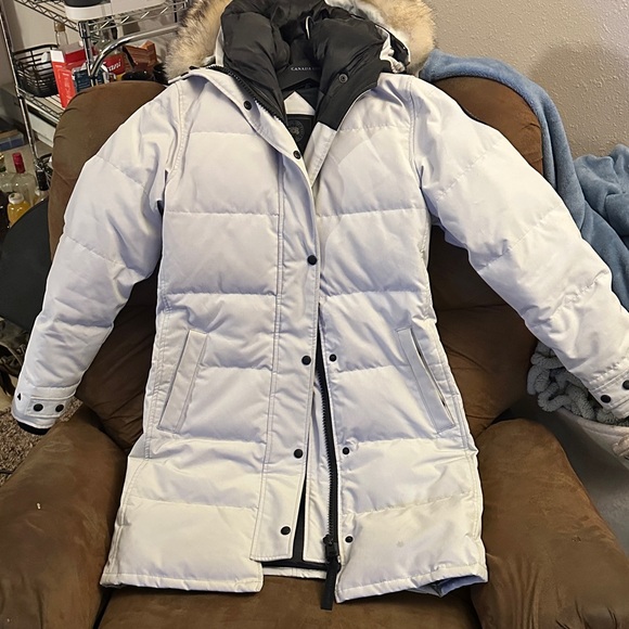 Canada Goose Shelburne parka, black label with real fur hood - Picture 1 of 7
